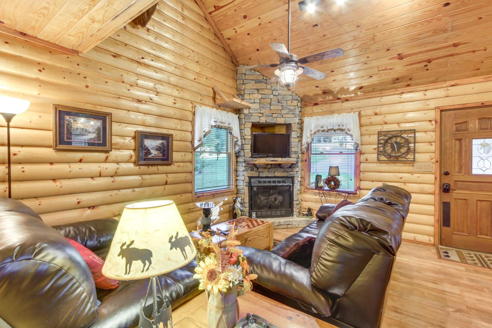 Pet-Friendly Cosby Log Cabin With Backyard And Porch! 外观 照片